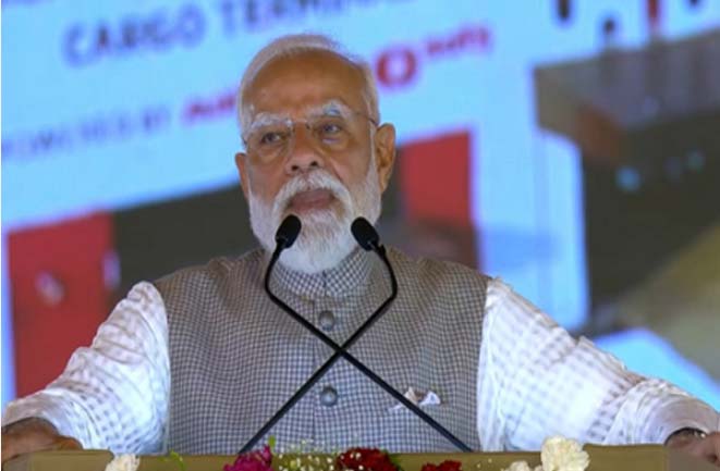 PM मोदी ने नोएडा अंतरराष्ट्रीय विमान पत्तन के प्रथम चरण का किया उद्घाटन