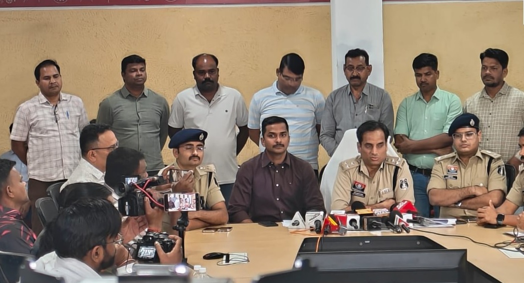 रायपुर पुलिस का मल्टी-स्टेट ऑपरेशन: 9 राज्यों में फैला गांजा तस्करी नेटवर्क ध्वस्त, 9 आरोपी गिरफ्तार