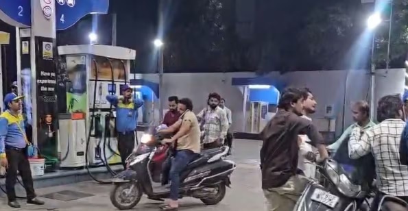 प्रदेश में पेट्रोल-डीजल का पर्याप्त स्टॉक उपलब्ध, अफवाहों से बचें, ड्राई आउट पंपों पर लगातार पहुंचाई जा रही आपूर्ति
