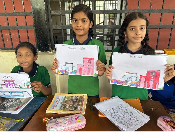 अमृत भारत स्टेशन योजना: सरोना के स्कूली बच्चों ने निबंध और चित्रकारी के माध्यम से उकेरी ‘विकसित भारत’ के आधुनिक स्टेशन की तस्वीर