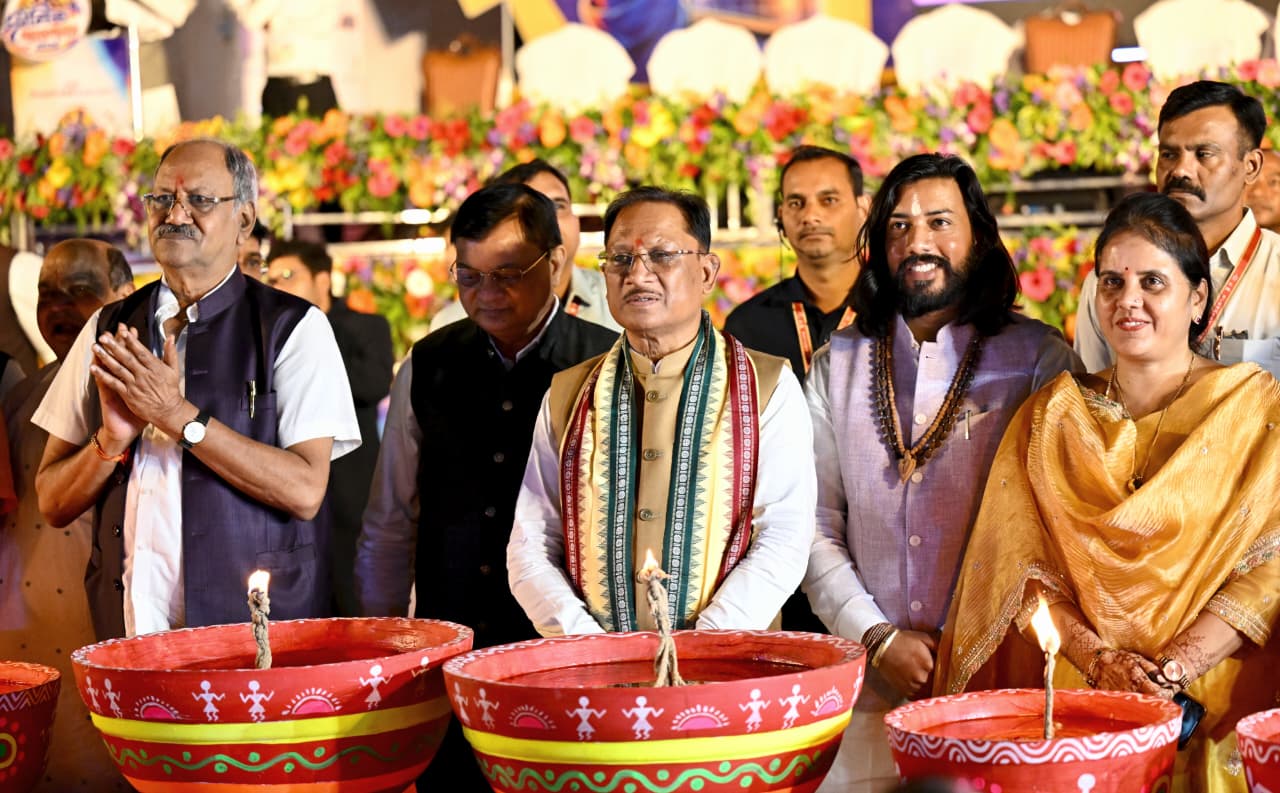 श्रमवीरों के परिश्रम और पसीने से हो रहा समृद्ध छत्तीसगढ़ का निर्माण : मुख्यमंत्री साय