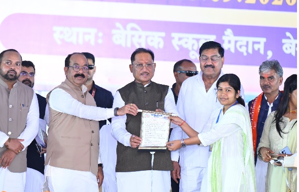 जीवन के प्रत्येक क्षेत्र में आगे बढ़ने का सबसे सशक्त माध्यम है शिक्षा : विष्णु देव साय