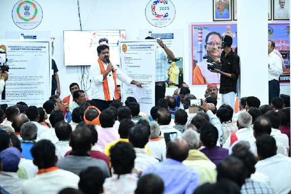 नशे के अवैध कारोबार के विरुद्ध कार्रवाई को मिशन के रूप में लेकर कार्य करें : उप मुख्यमंत्री विजय शर्मा