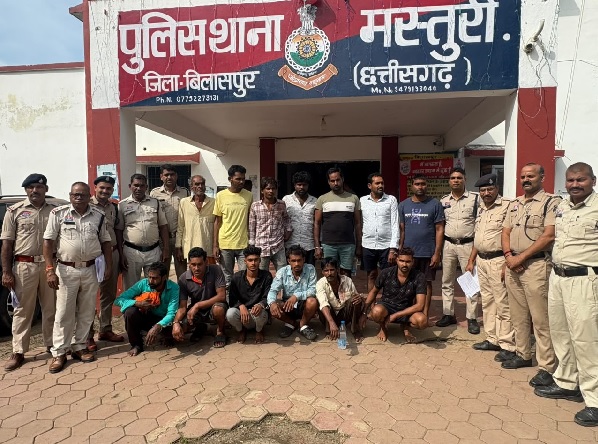गणेश पंडाल में बाजा बजाने की बात को लेकर हुए विवाद पर युवक की हत्या, 13 आरोपी गिरफ्तार
