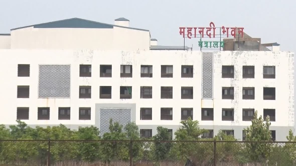 राज्य सरकार की सख्त कार्रवाई: ओरिएंटल इंश्योरेंस कंपनी तीन साल के लिए ब्लैकलिस्ट