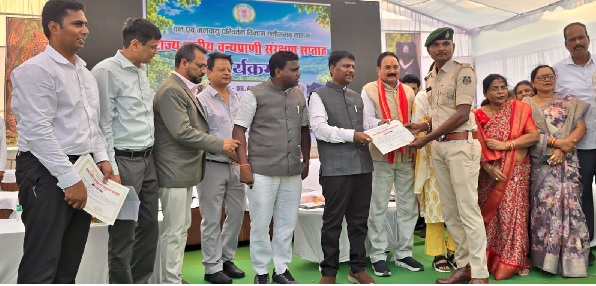 वन्यप्राणियों के रेस्क्यू के लिए मिलेगा आधुनिक वाहन, 60 लाख रुपए के तकनीकी नवाचारों की घोषणा